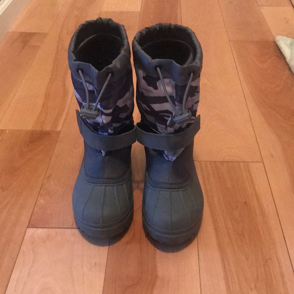 Boys Snow Boots!